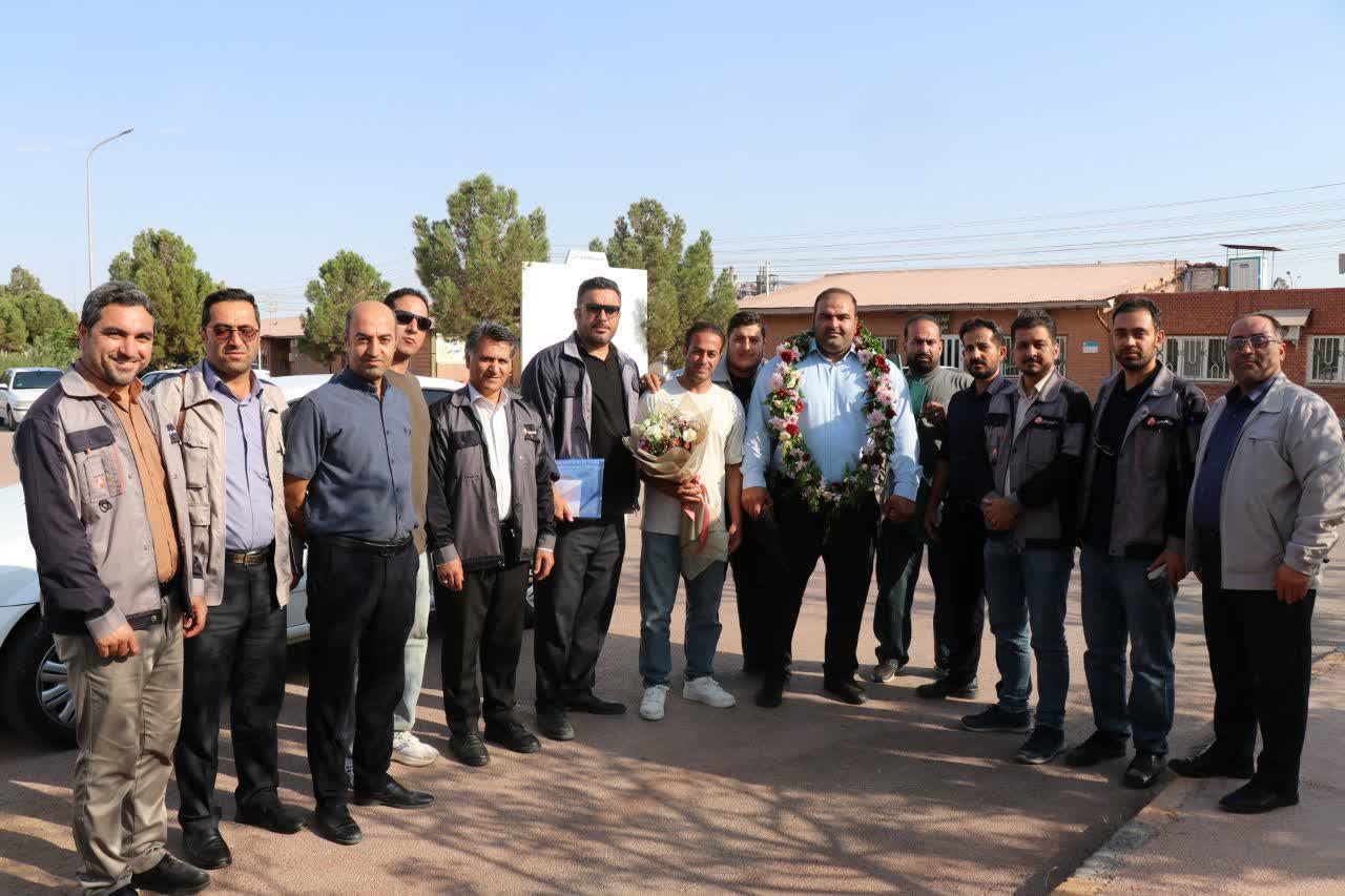  تجلیل از نایب‌قهرمان جهان مسابقات عشایری قرقیزستان در شرکت آلومینای ایران